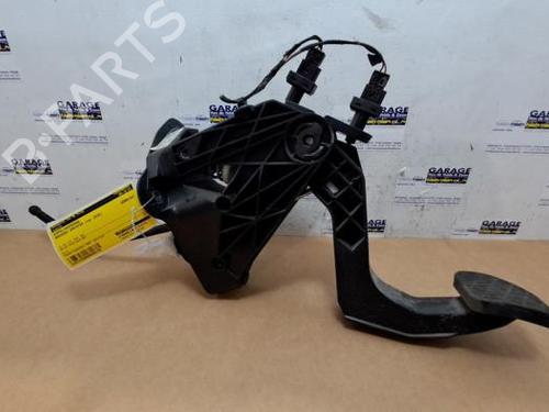 clutch-pedal-mercedes-benz-sprinter-35-t-van-b907-b910-2018-38821237 main image