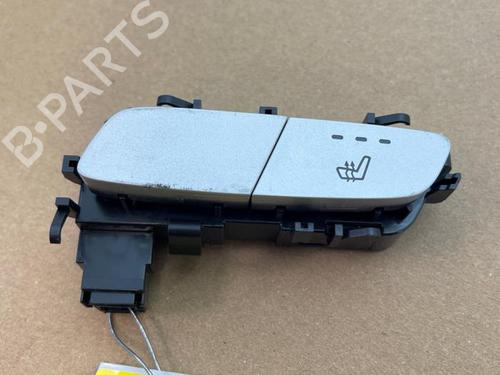 switch-mercedes-benz-cls-c257-2017-38829255 main image