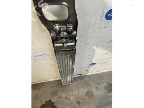 oil-radiator-mercedes-benz-a-class-w169-2004-2005-2006-2007-2008-2009-2010-2011-2012-38830859 main image
