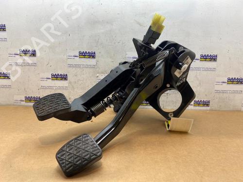 Pedal freno Pedal freno 38842005 38842005