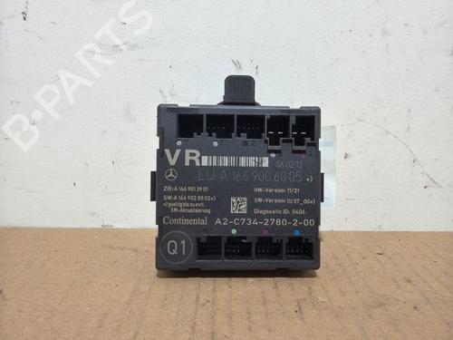 Used Electronic module Electronic module MERCEDES-BENZ /8 Coupe (W114) 280 CE (114.072) (185 hp) 40483127 40483127