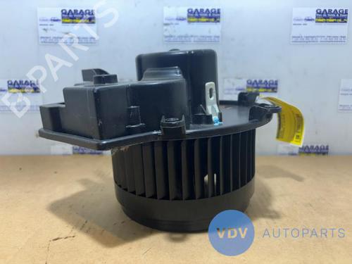 Used Heater blower motor MERCEDES-BENZ C-CLASS Coupe (CL203) C 180 (203.735) (129 hp) 25958728