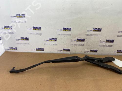 front-windshield-wiper-arm-mercedes-benz-c-class-t-model-s204-2007-2008-2009-2010-2011-2012-2013-2014-38847129 main image
