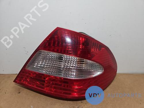 Used Right taillight MERCEDES-BENZ CLK Convertible (A209) CLK 200 Kompressor (209.442) (163 hp) 29704172