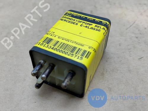 Used Electronic sensor MERCEDES-BENZ 124 Saloon (W124) 200 E (124.021) (118 hp) 29930372