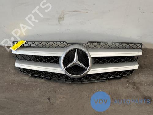 Used Grille MERCEDES-BENZ GLK-CLASS (X204) 320 CDI 4-matic (204.983) (224 hp) 28288270