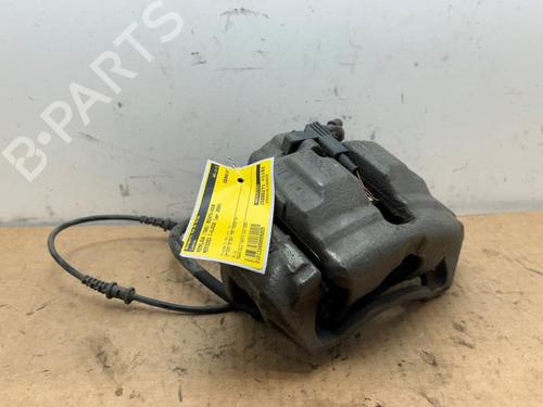 Used Right front brake caliper Right front brake caliper MERCEDES-BENZ C-CLASS Coupe (CL203) C 180 Kompressor (203.746) (143 hp) 38821569 38821569