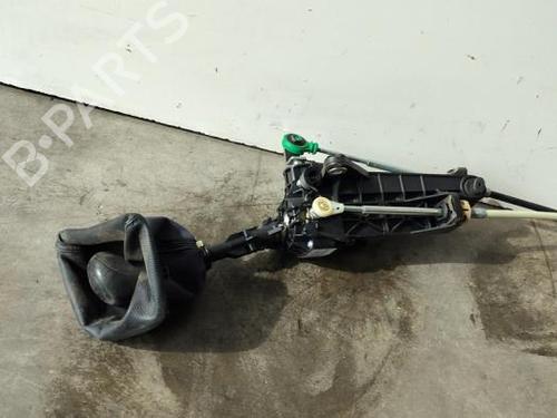 Used Gear lever Gear lever MERCEDES-BENZ SPRINTER 5-t Platform/Chassis (B906) 518 CDI (906.153, 906.155, 906.253, 906.255) (184 hp) 39698046 39698046