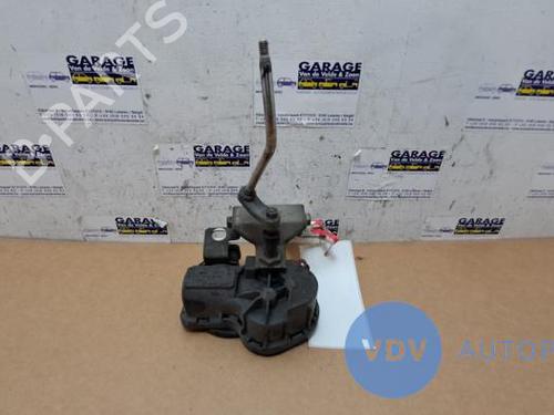 Used Front wiper motor MERCEDES-BENZ SL (R129) 300 SL-24 (129.061) (231 hp) 25956361