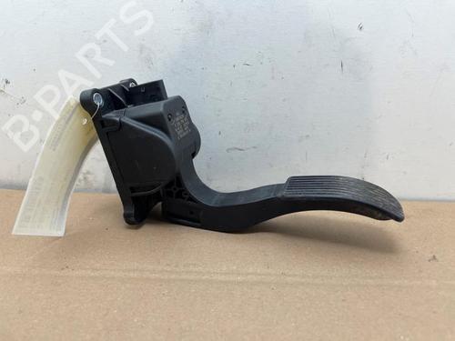 pedal-mercedes-benz-vito-van-w447-2014-38825430 main image