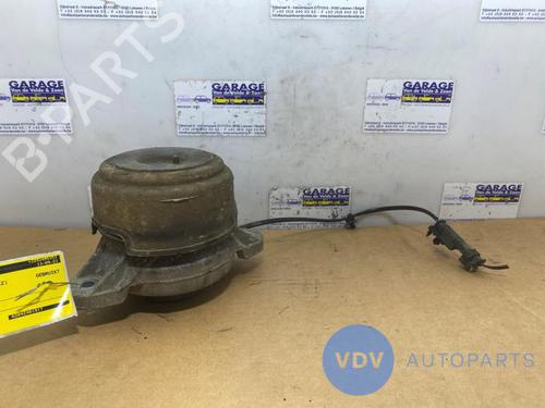 Used Support MERCEDES-BENZ GLK-CLASS (X204) 200 CDI (204.901) (143 hp) 25953803