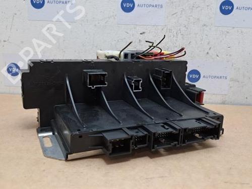 Used Fuse box Fuse box 38836963 38836963