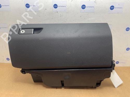 Used Glove box Glove box 38833760 38833760
