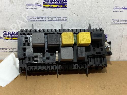 Used Fuse box Fuse box 38852786 38852786