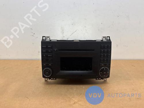 Used Radio MERCEDES-BENZ A-CLASS (W169) A 160 (169.031, 169.331) (95 hp) 30529176