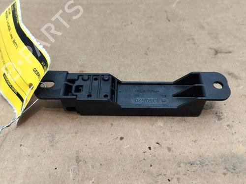 antennabase-mercedes-benz-e-class-w213-2016-38817707 main image