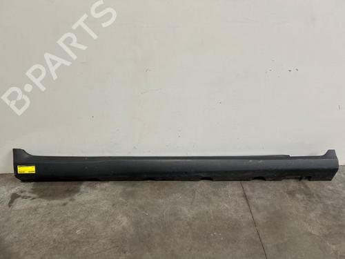 Used Right sideskirt Right sideskirt 39540361 39540361