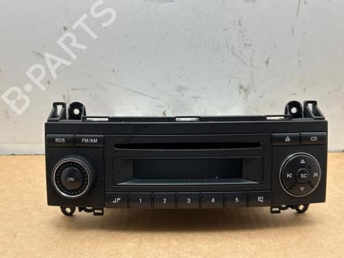 Used Radio Radio MERCEDES-BENZ B-CLASS Sports Tourer (W245) B 180 CDI (245.207) (109 hp) 38821343 38821343