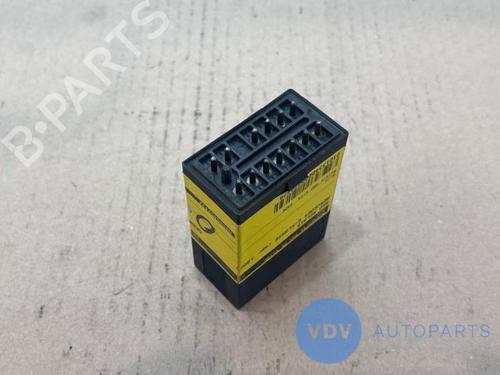 Used Electronic sensor MERCEDES-BENZ 124 Saloon (W124) 230 E (124.023) (136 hp) 26405472