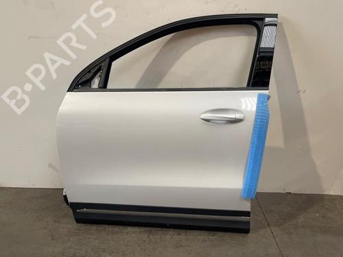 left-front-door-mercedes-benz-gla-h247-2020-38826242 main image