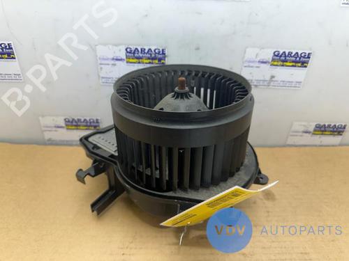 Used Heater blower motor MERCEDES-BENZ C-CLASS (W203) C 200 CDI (203.007) (122 hp) 25956191