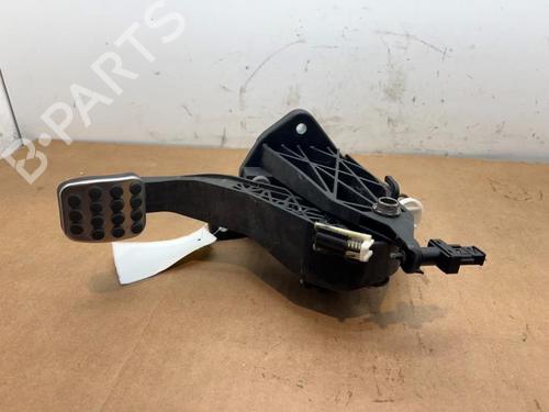 Used Clutch pedal Clutch pedal 38820472 38820472