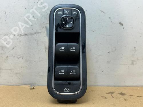 switch-mercedes-benz-cla-c118-2019-38816676 main image