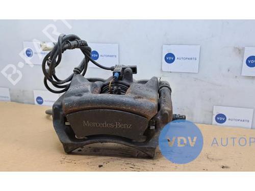 Used Right front brake caliper MERCEDES-BENZ CLA Coupe (C117) CLA 220 CDI / d (117.303) (163 hp) 25960125