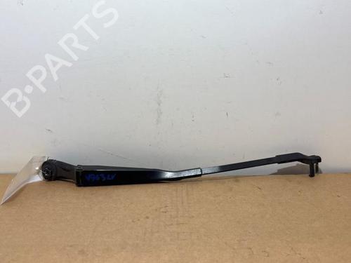 Used Front windshield wiper arm Front windshield wiper arm 38828217 38828217