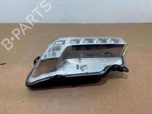 Used Right daytime light Right daytime light 38829091 38829091