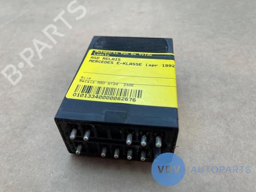 Used Electronic sensor MERCEDES-BENZ 124 Saloon (W124) 230 E (124.023) (136 hp) 27639896
