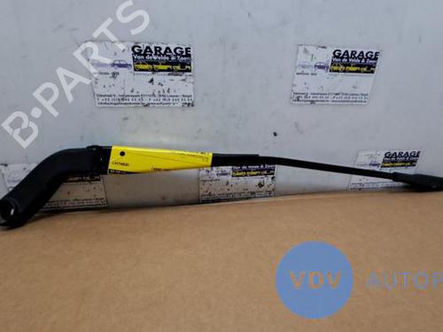 Used Front windshield wiper arm MERCEDES-BENZ B-CLASS Sports Tourer (W245) B 180 CDI (245.207) (109 hp) 25959309