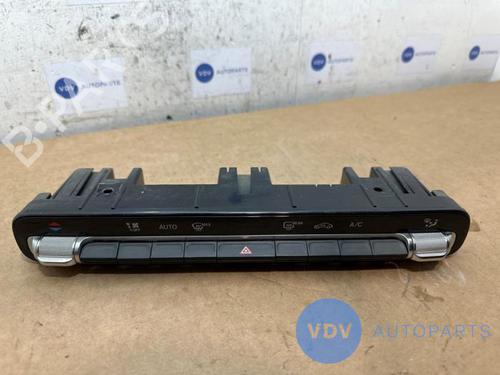 Used Climate control MERCEDES-BENZ CLA Shooting Brake (X118) CLA 180 d (118.610) (116 hp) 25967857