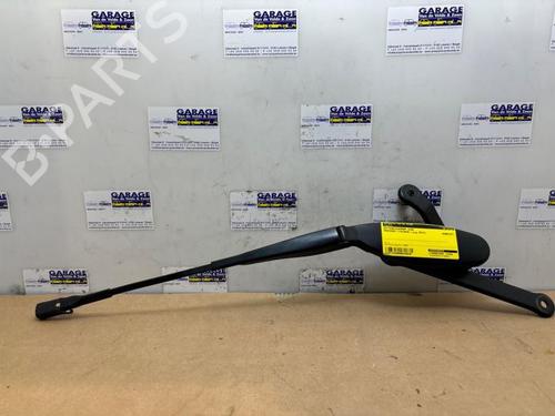 front-windshield-wiper-arm-mercedes-benz-c-class-w205-2013-2014-2015-2016-2017-2018-2019-2020-2021-2022-2023-38843677 main image