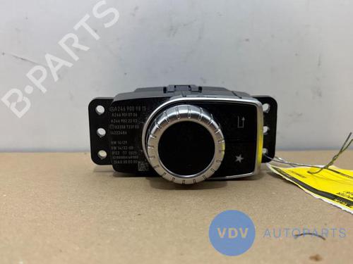 Multifunctionele display MERCEDES-BENZ CLA Shooting Brake (X117) CLA 180 (117.942) (122 hp) 28015792