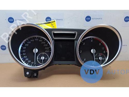 Used Display monitor MERCEDES-BENZ M-CLASS (W166) ML 250 CDI / BlueTEC 4-matic (166.004, 166.003) (204 hp) 25961171
