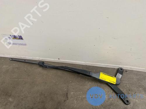 Used Front windshield wiper arm MERCEDES-BENZ C-CLASS T-Model (S204) C 200 CDI (204.207) (136 hp) 25951944