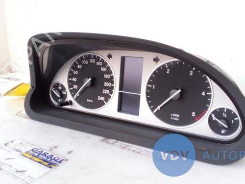 Used Display monitor MERCEDES-BENZ B-CLASS Sports Tourer (W245) B 180 CDI (245.207) (109 hp) 25942490