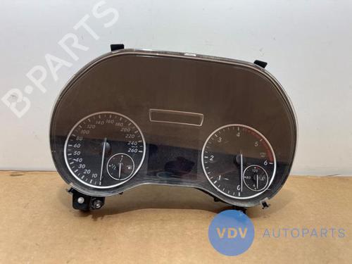 Used Display monitor MERCEDES-BENZ B-CLASS Sports Tourer (W246, W242) B 180 CDI (246.200) (109 hp) 27639902