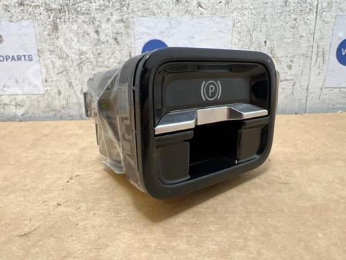 hand-brake-mercedes-benz-s-class-v223-2020-38834699 main image