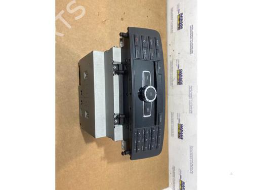 Used Radio Radio MERCEDES-BENZ A-CLASS (W176) A 180 CDI / d (176.012) (109 hp) 38853321 38853321