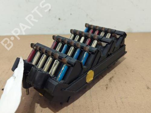 Used Fuse box Fuse box MERCEDES-BENZ E-CLASS Coupe (C124) E 200 (124.040) (136 hp) 40161828 40161828
