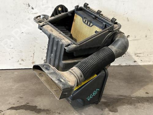 Used Air filter box Air filter box MERCEDES-BENZ A-CLASS (W169) A 150 (169.031, 169.331) (95 hp) 40289446 40289446
