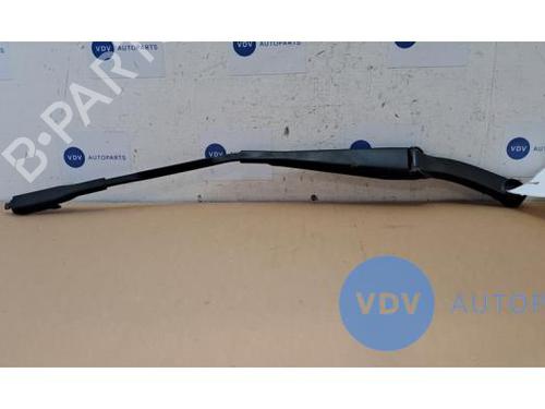 Used Front windshield wiper arm MERCEDES-BENZ SLK (R171) 200 Kompressor (171.445) (184 hp) 25963480