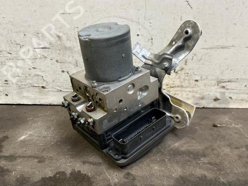 Used ABS pump ABS pump MERCEDES-BENZ E-CLASS (W211) E 200 CDI (211.007) (136 hp) 40065298 40065298