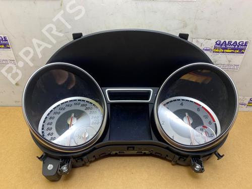 instrument-cluster-mercedes-benz-gla-class-x156-2013-2014-2015-2016-2017-2018-2019-2020-2021-2022-38842681 main image