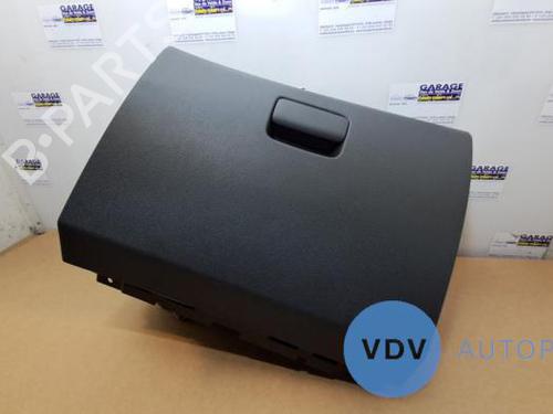 Hanskerom MERCEDES-BENZ A-CLASS (W176) A 160 CDI / d (176.011) (90 hp) 25956557