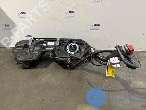 Used Fuel tank MERCEDES-BENZ C-CLASS (W205) C 180 BlueTEC / d (205.036) (116 hp) 25957224