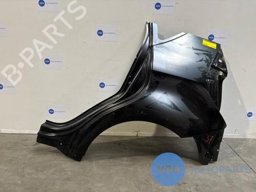 Używane Błotnik tylny lewy MERCEDES-BENZ A-CLASS (W169) A 160 (169.031, 169.331) (95 hp) 25960011