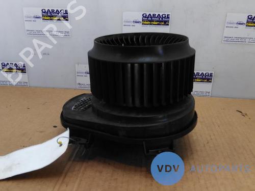 Used Heater blower motor MERCEDES-BENZ B-CLASS Sports Tourer (W246, W242) B 180 CDI (246.200) (109 hp) 25946029